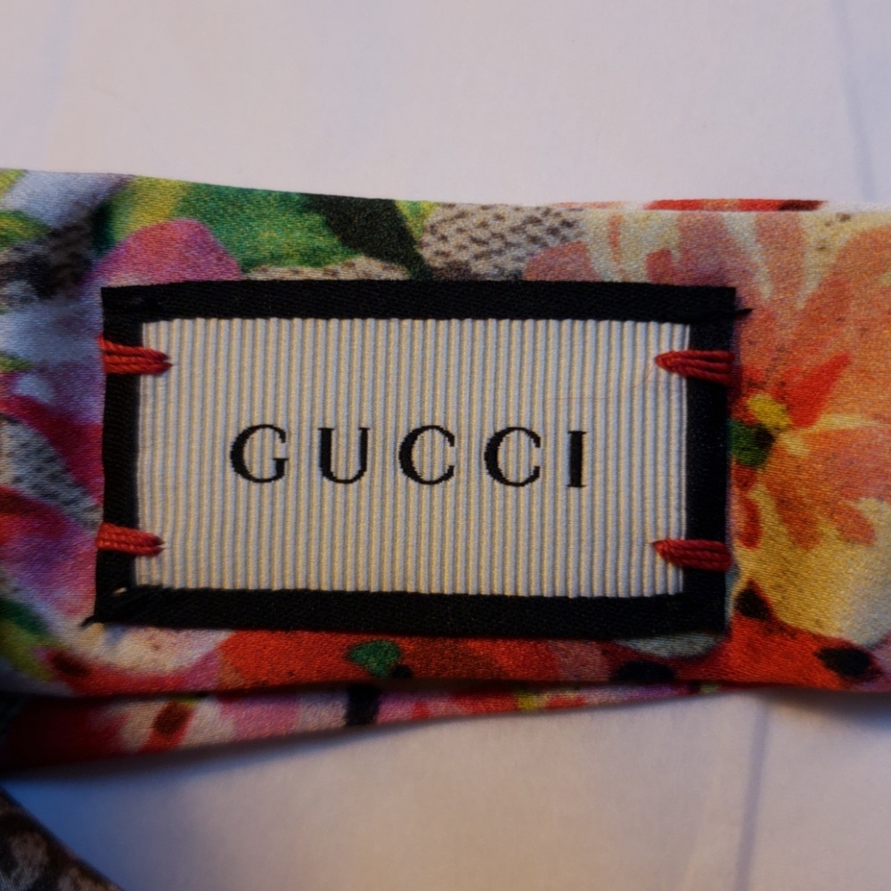 🌟🌟SOLD🌟🌟 Gucci Blooms Satin Headband - Picture 7 of 8
